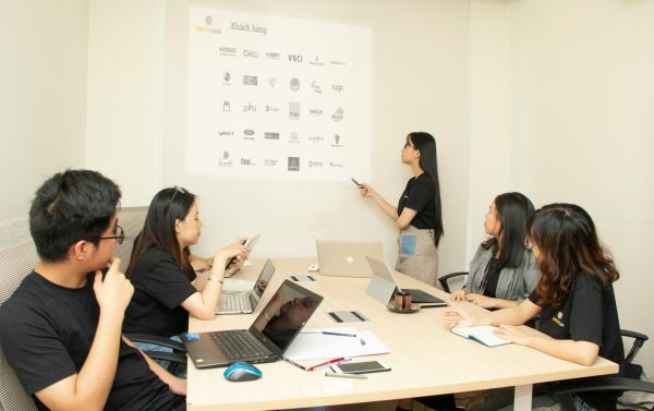 Évaluer la formation e-commerce de Yomi Denzel